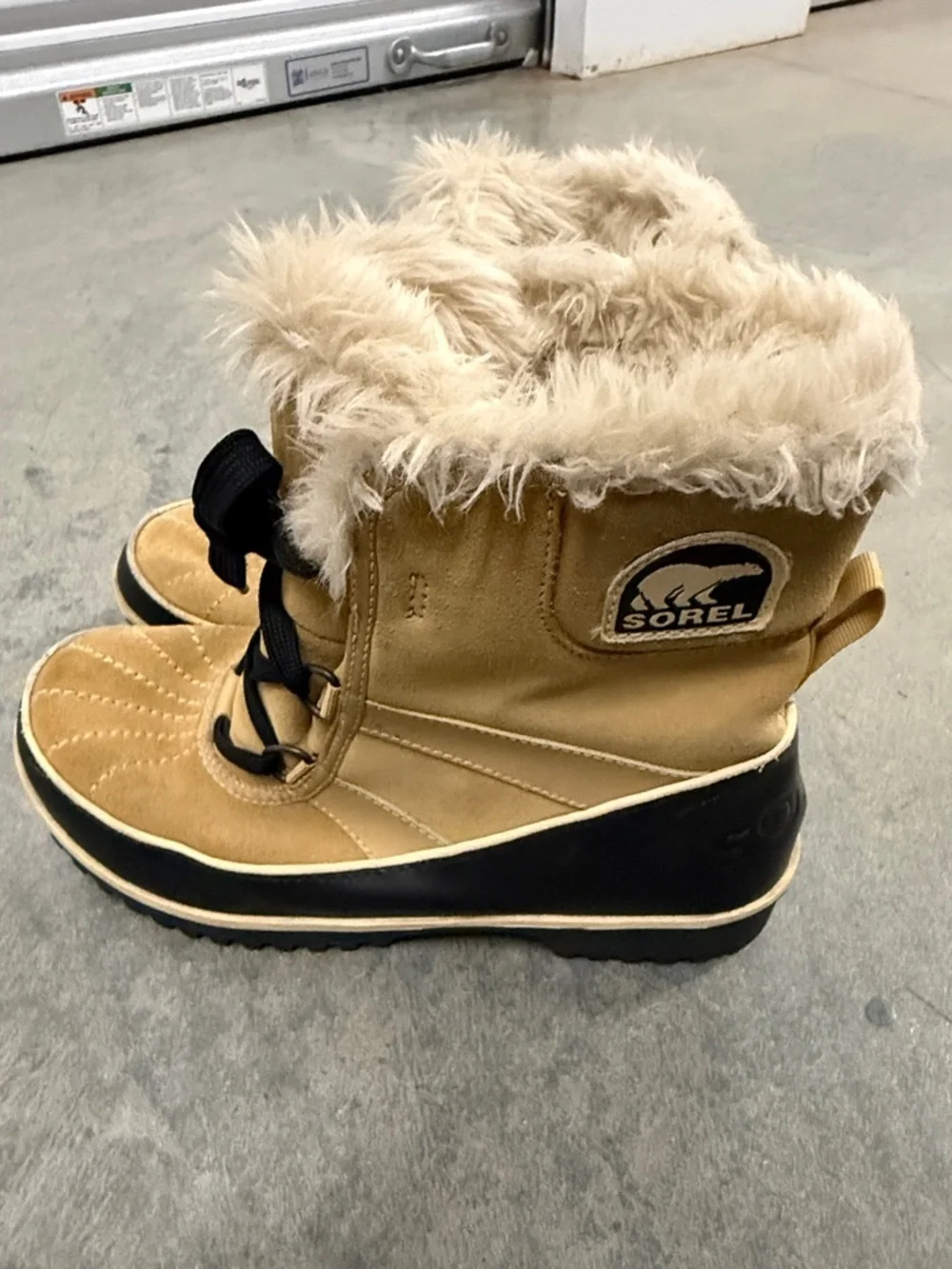 Sorel Tan and Black Faux Fur Winter Boots